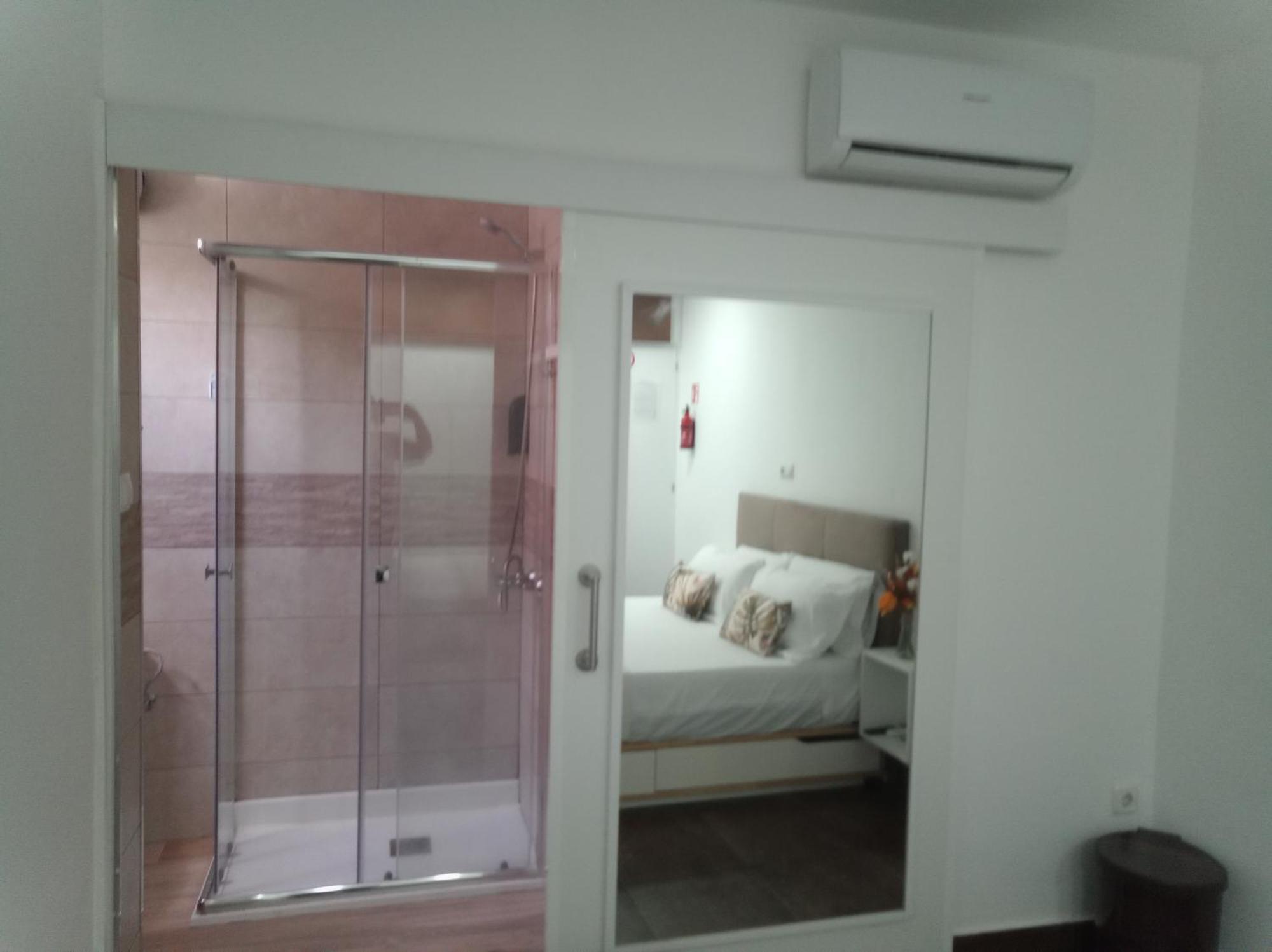 Dreams Low Cost - Madrid — Photos 1